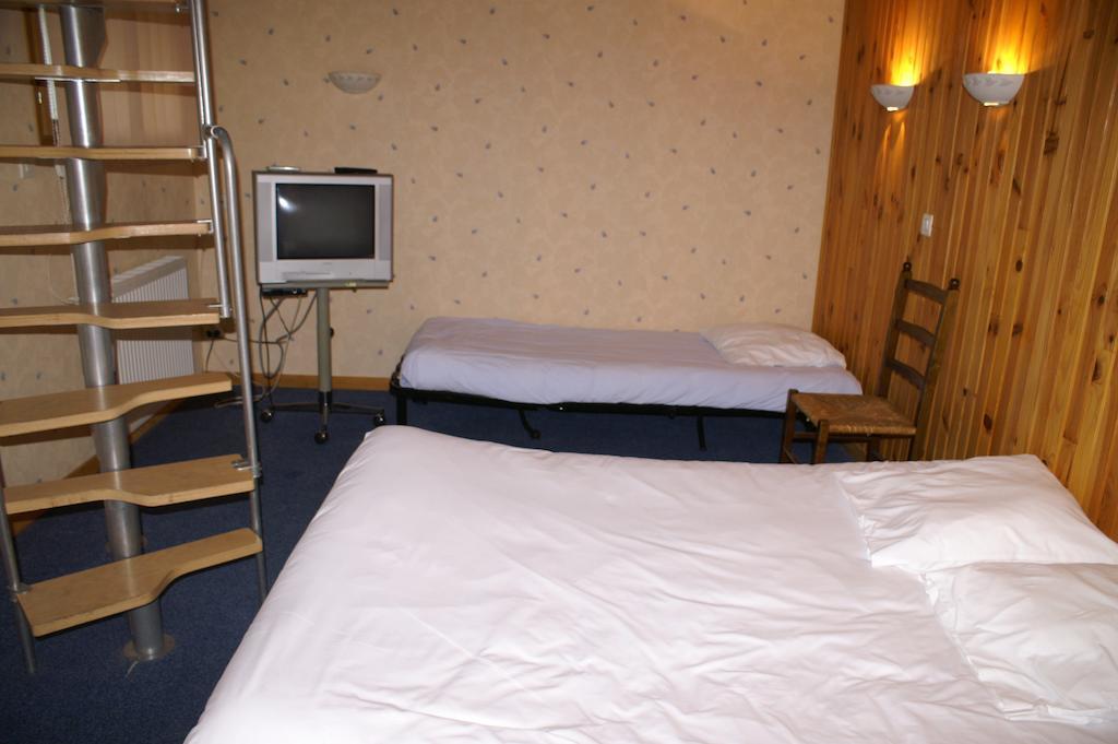 Hotel Celeste Bagneres-de-Luchon Phòng bức ảnh