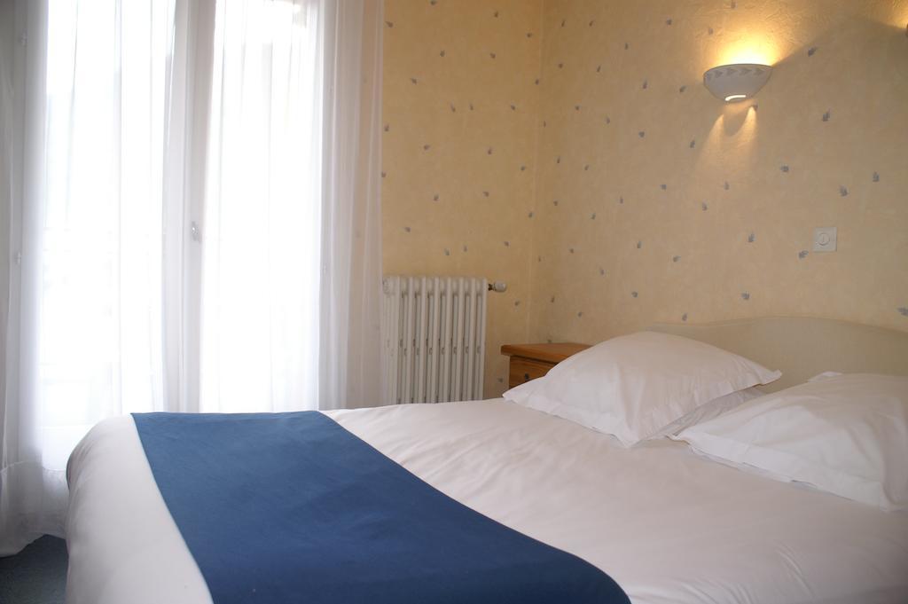 Hotel Celeste Bagneres-de-Luchon Phòng bức ảnh