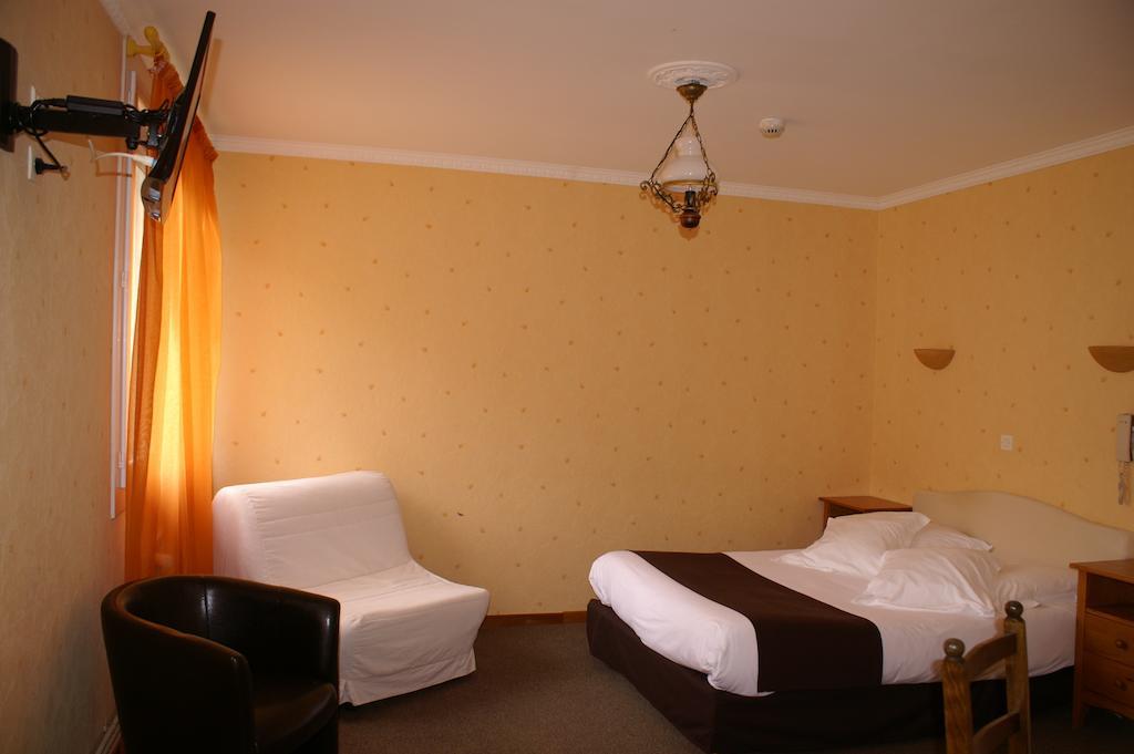 Hotel Celeste Bagneres-de-Luchon Phòng bức ảnh